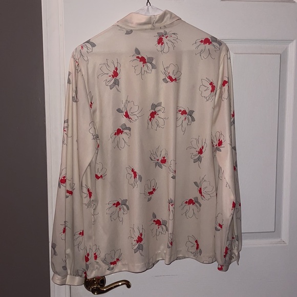 Vintage 70’s Button Down Blouse with Scarf - Picture 3 of 7
